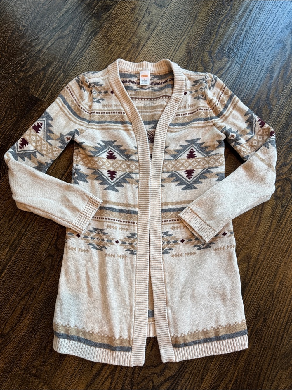 Thick cardigan with western/Native American print